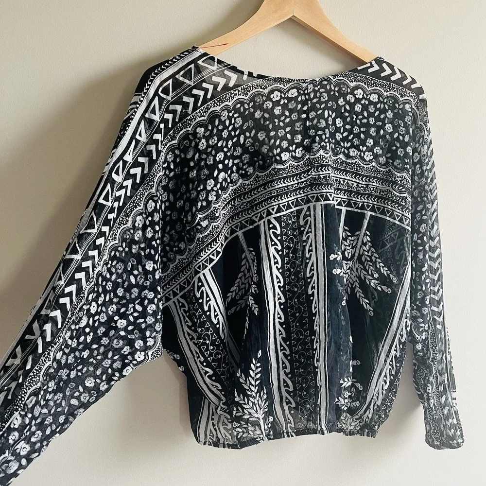 Free People Black White Sheer Yo Yo Geo Blouse Size Large